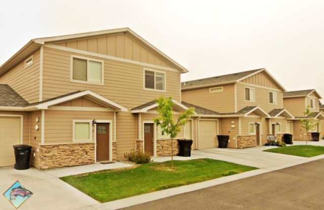 721 Lake Elmo Dr