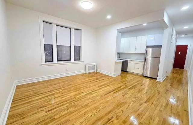 Photo of 160 Wadsworth Avenue