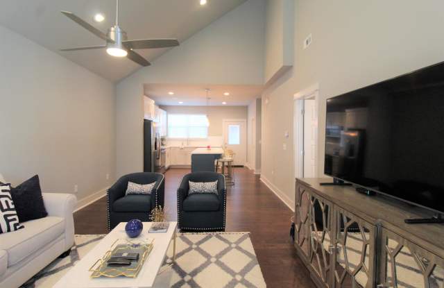 2047 South Florida Way