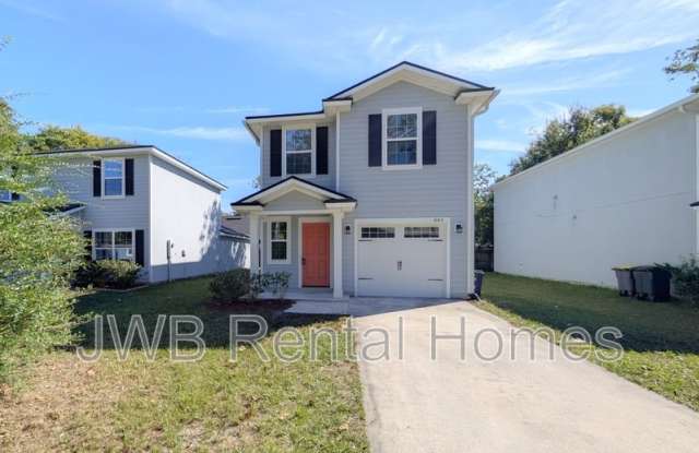 Photo of 665 Melba St