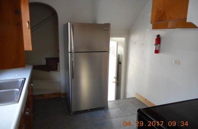 716 South Burdick Street