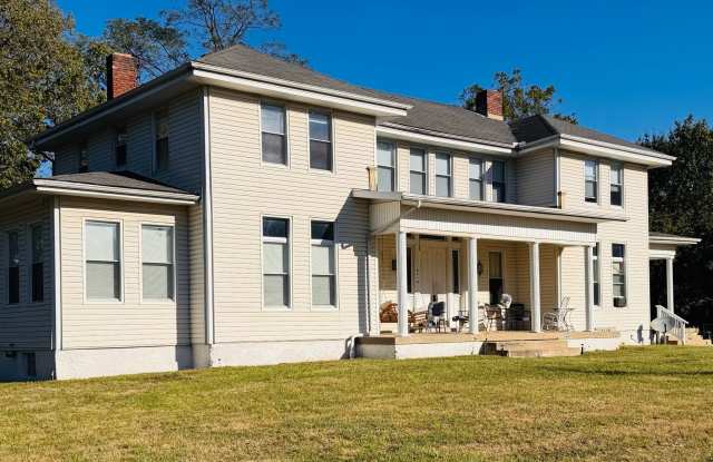 Photo of 3119 Tytus Avenue