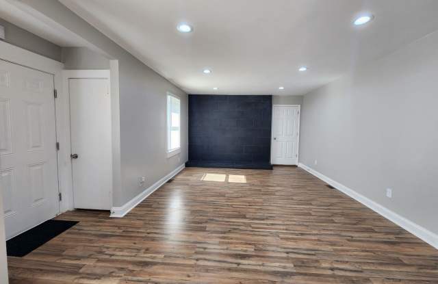 4 Bedroom, 3 Bath Ranch in the heart of Monroe