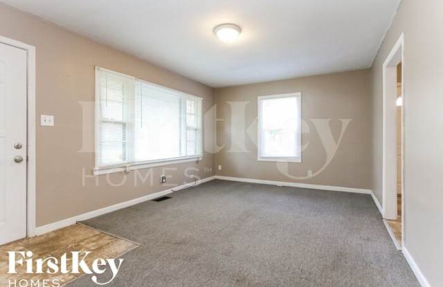 3605 North Sadlier Drive