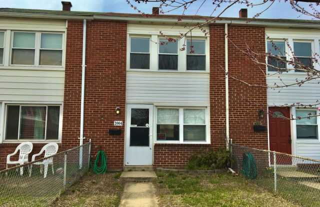 Charming 3 Bedroom/1 Bathroom Townhome in Dundalk, MD!