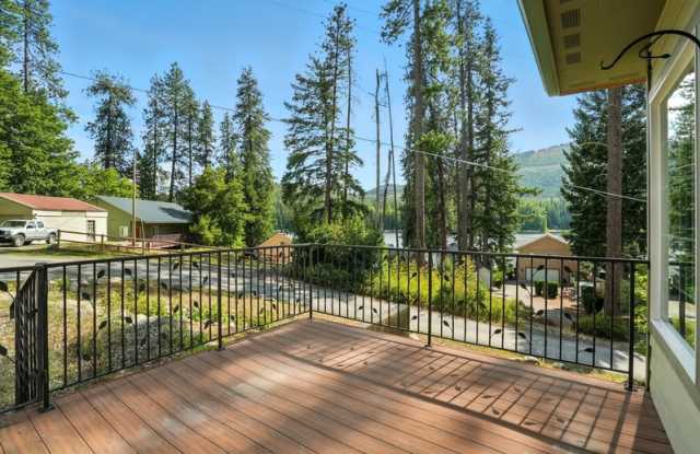 23732 North Lakeview Boulevard