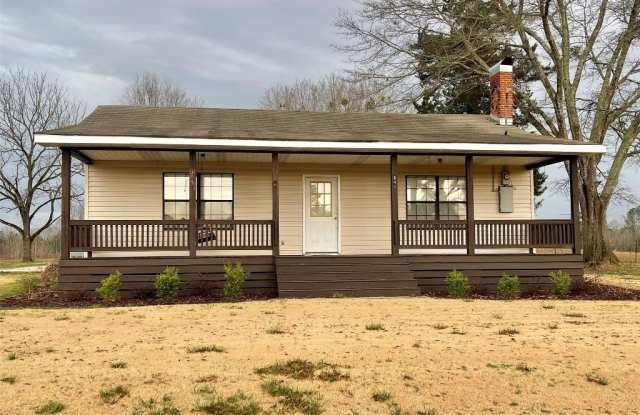 840 Grass Farm Road - 840 Grass Farm Road, Elmore County, AL 36080