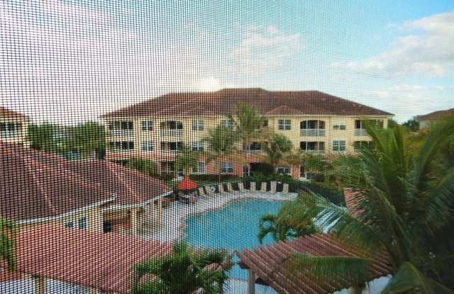 1113 Van Loon Commons Circle unit: 304