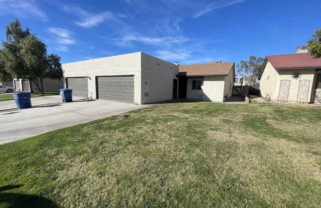1462 West 12th Lane