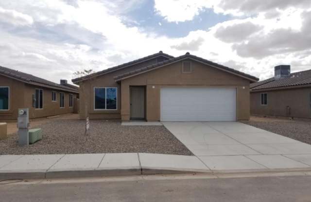 7033 E 38th Pl