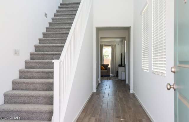 7449 W NICOLET Avenue