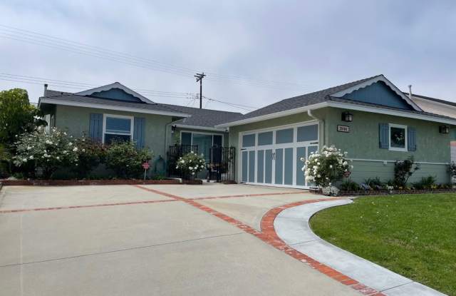 Photo of Beautiful Southwood Home for Lease