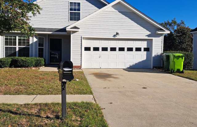 Fabulous Three Bedroom Home with a Large Bonus Room Upstairs - 721 Cottontail Court South, Richland County, SC 29229