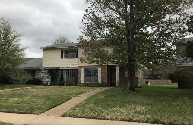Shreveport LA 71115 - 3 br 2.5 ba townhome for lease