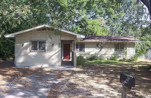 338 Queen Julianna Lane