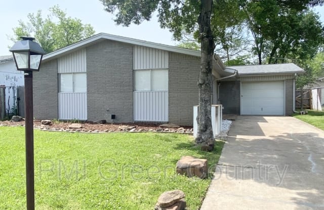 308 S 205th East Ave - 308 South 205th East Avenue, Catoosa, OK 74108