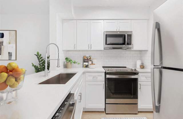 Brookwood Club Apartments