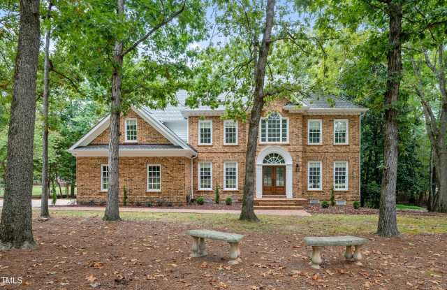 1202 Summerville Lane