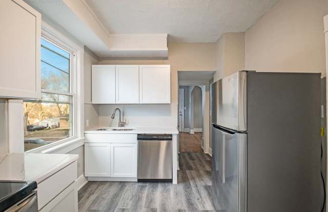 3 bed/1.5 Bath Single Family Home