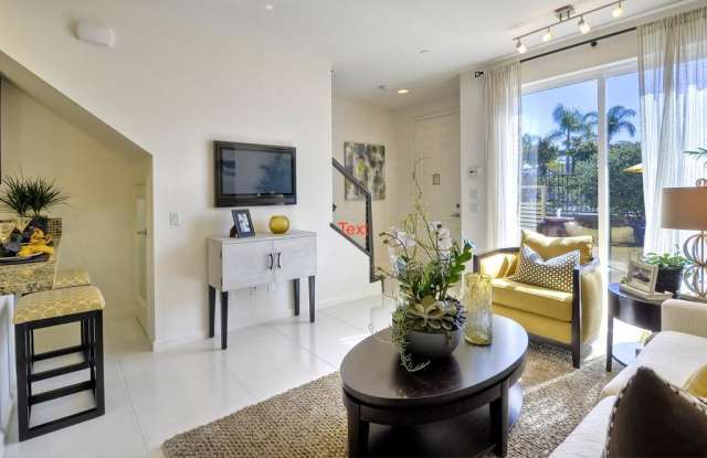 1362 Caminito Veranza