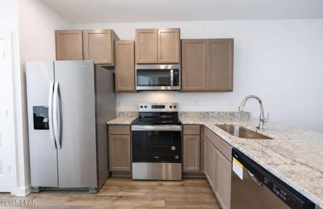 Photo of 5860 Tyndall Place