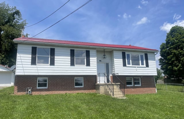 122 5th Avenue - 122 5th Street, Uniontown, PA 15401