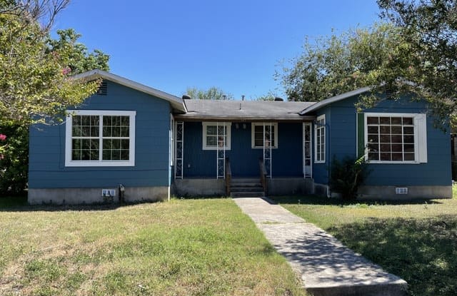 302 STANFIELD AVE - 302 Stanfield Avenue, San Antonio, TX 78210