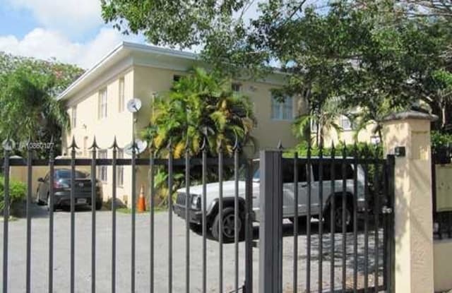 3395 Franklin Ave - 3395 Franklin Avenue, Miami, FL 33133