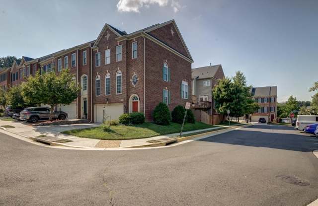 8410 CHAUCER HOUSE COURT