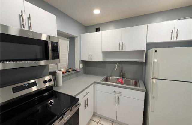 Photo of 10393 North Kendall Drive