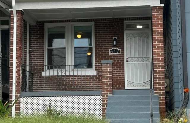 617 KENNEDY Street NW