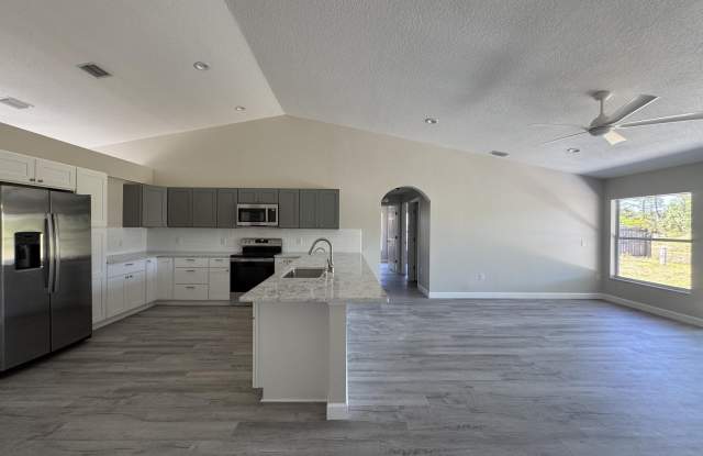 485 Fountain Street SW