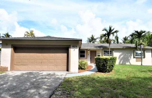 19279 Sw 92nd Rd - 19279 Southwest 92nd Road, Cutler Bay, FL 33157