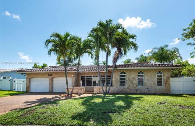 3601 N 33rd Ter - 3601 North 33rd Terrace, Hollywood, FL 33021