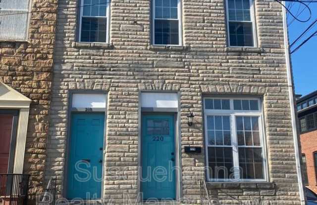 220 N. Plum Street