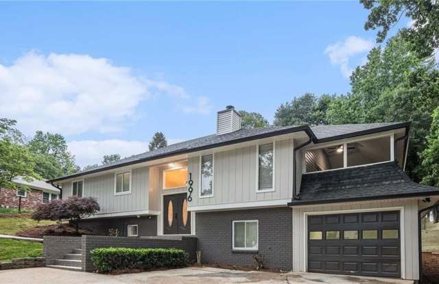 1996 Briarwood Drive