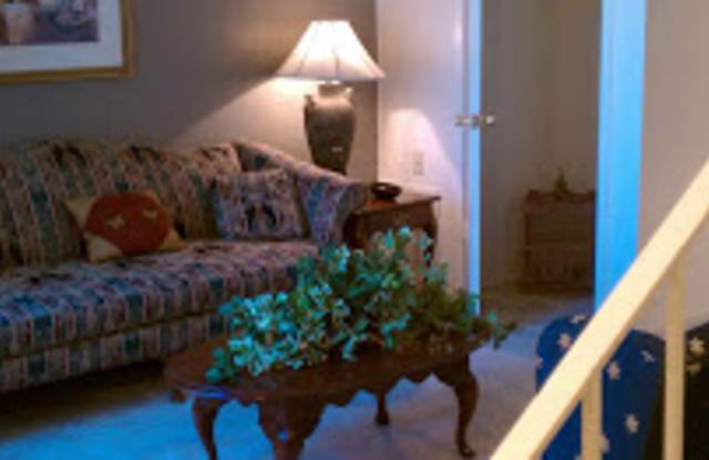 Villages of Royal Lane