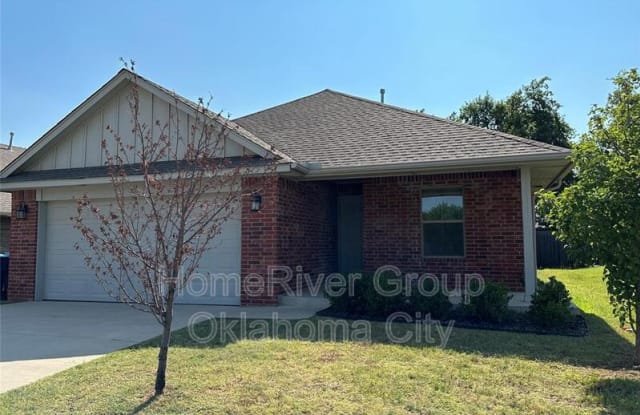 139 Saint Charles Way - 139 Saint Charles Way, Midwest City, OK 73130