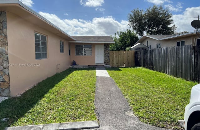 6328 Pierce St - 6328 Pierce Street, Hollywood, FL 33024