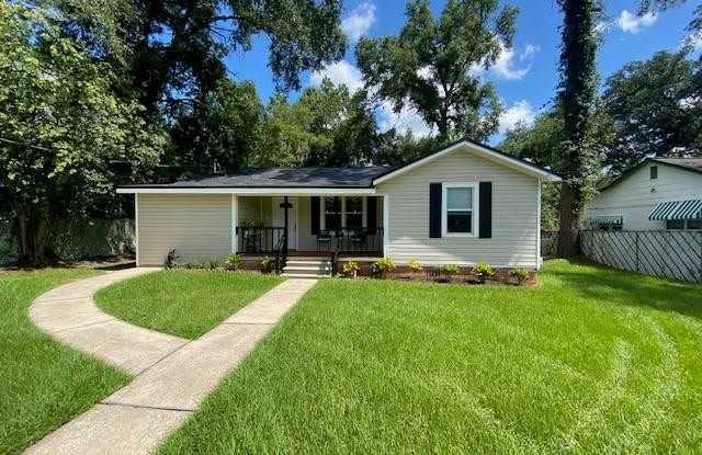 706 Glenview Dr Drive - 706 Glenview Drive, Tallahassee, FL 32303