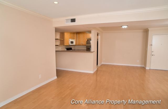 5325 Newcastle Avenue - 238