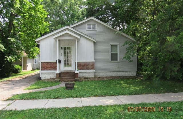 515 E Washington - 515 East Washington Street, O'Fallon, IL 62269