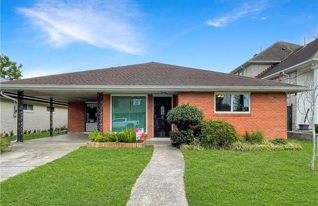 1015 HOMESTEAD Avenue