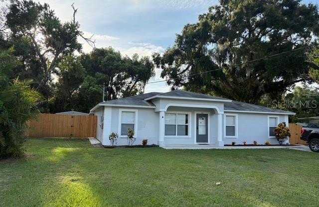 Photo of 911 VALMAR STREET