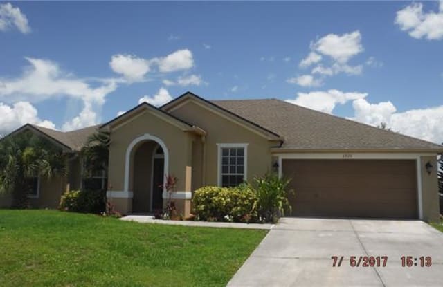 1920 NW 18th ST - 1920 Northwest 18th Street, Cape Coral, FL 33993