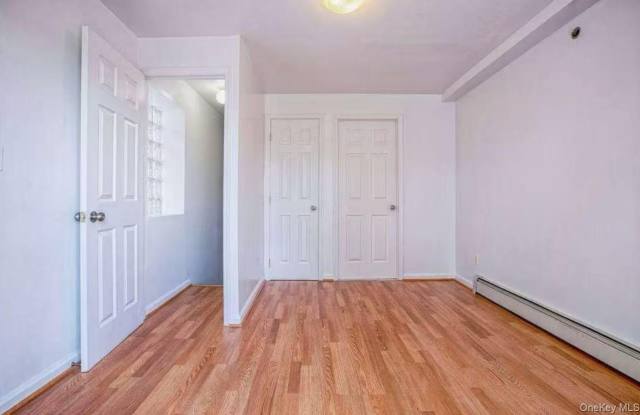 132-73 Maple Avenue unit: 4D