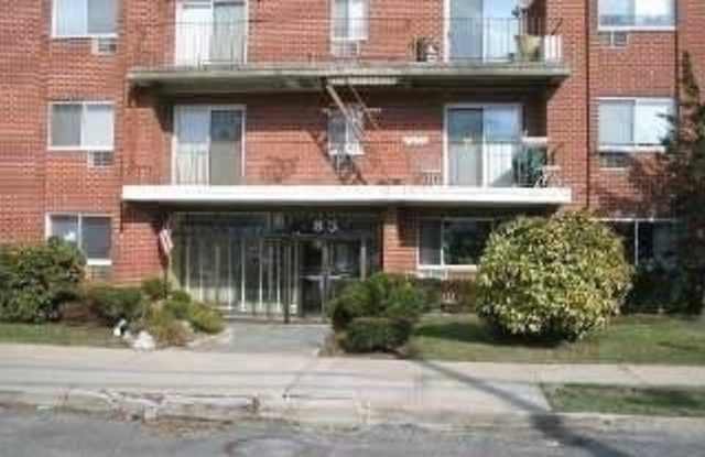 85 S Centre Ave