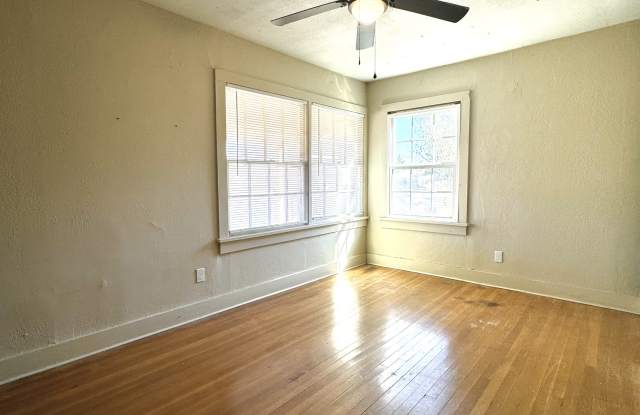 1326 Hillcrest Street