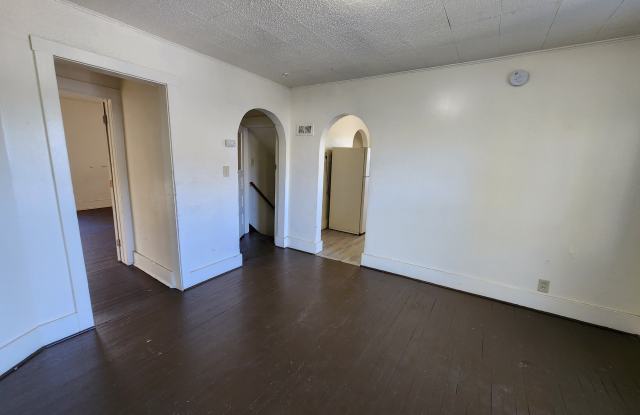 216 Courtland Street #2