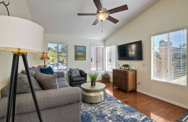 4243 Arroyo Vista Way